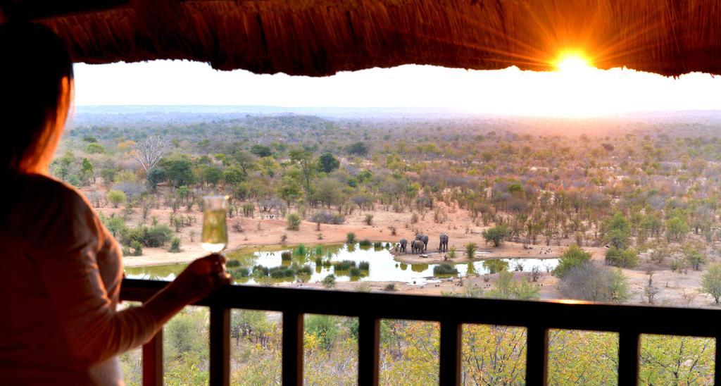 Victoria Falls Safari Lodge Exteriér fotografie